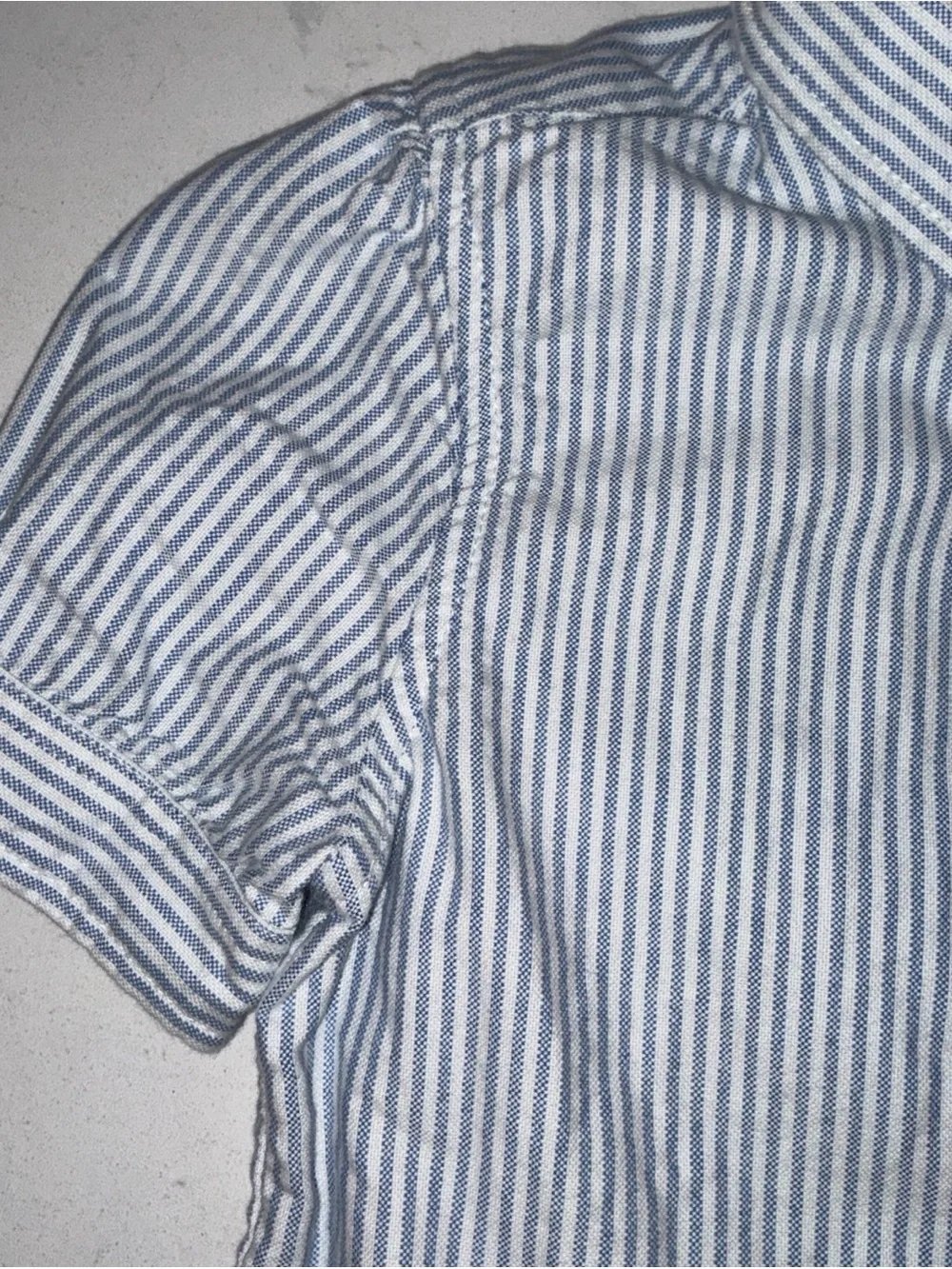 Ralph Lauren girls Oxford S/S shirt size 5 blue and white stripe button down